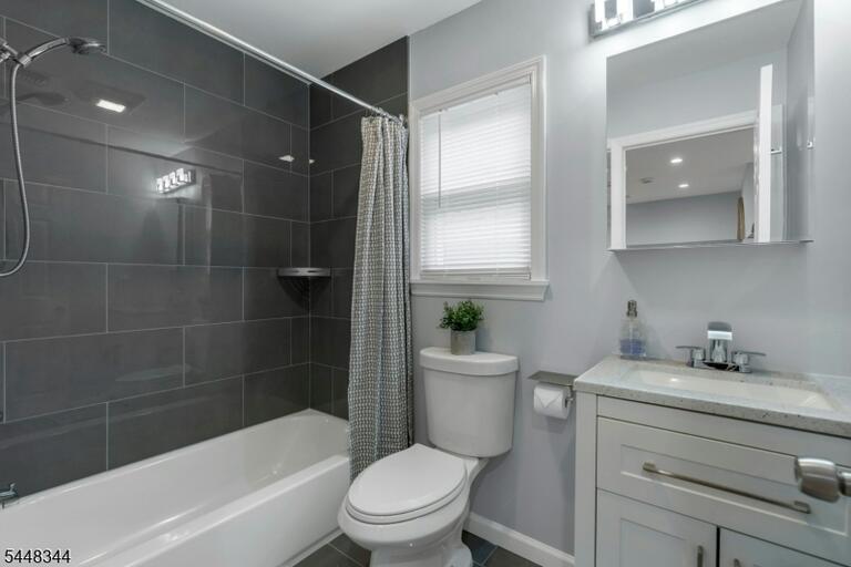 Property listing MLS 4042139 photo 19