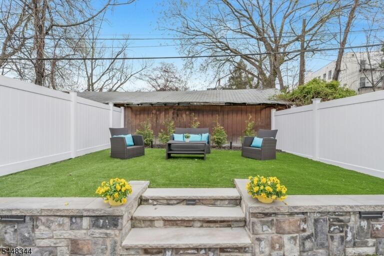 Property listing MLS 4042139 photo 27