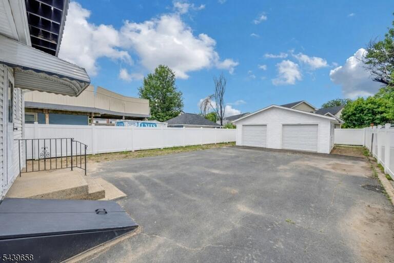 Property listing MLS 4042179 photo 30