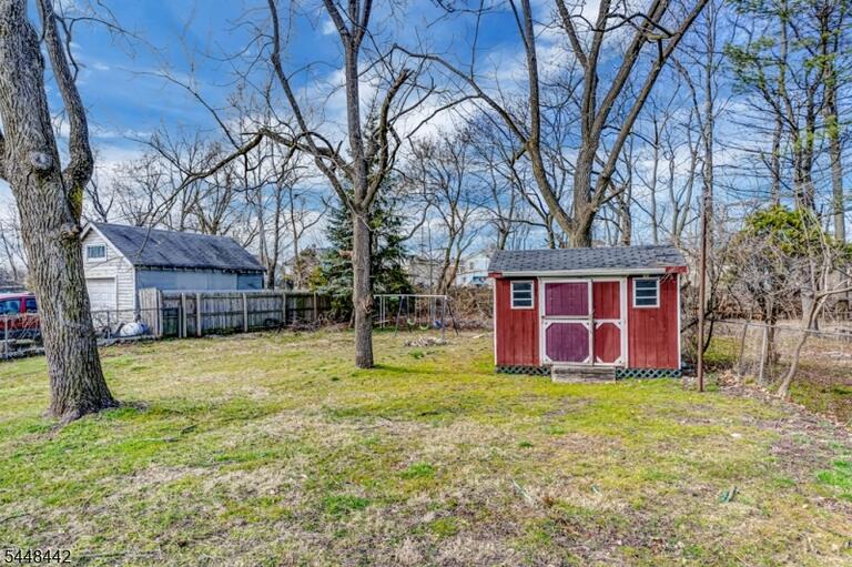 Property listing MLS 4042213 photo 15
