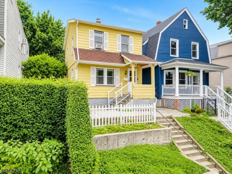 Property listing MLS 4042283 photo 3