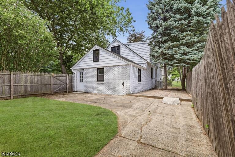 Property listing MLS 4042470 photo 29