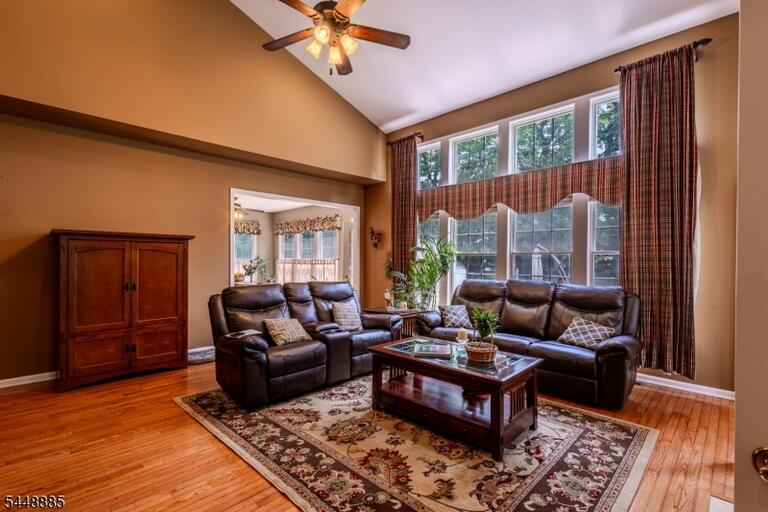 Property listing MLS 4042673 photo 28