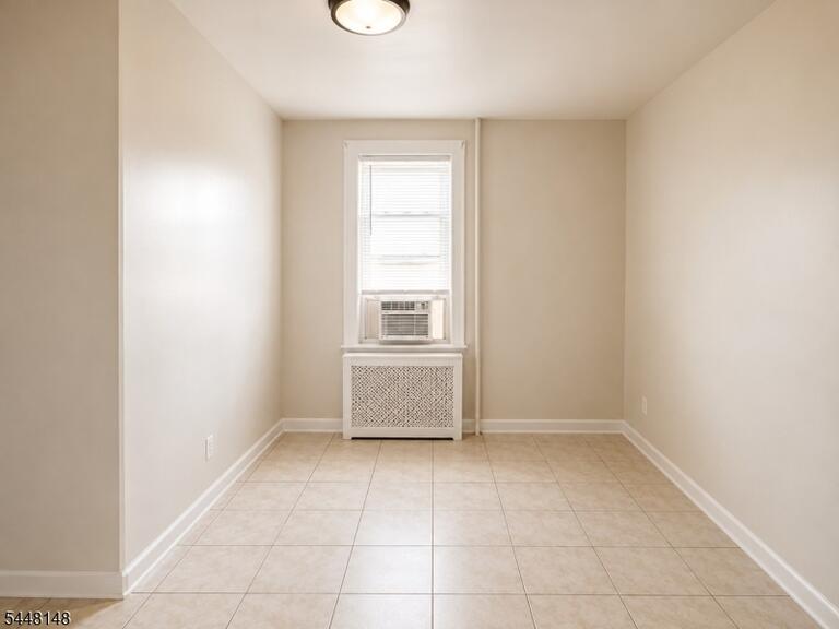 Property listing MLS 4042732 photo 4