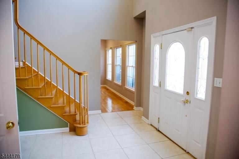 Property listing MLS 4042807 photo 3