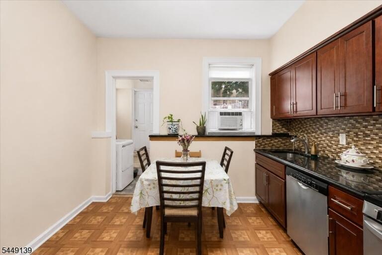 Property listing MLS 4042880 photo 8