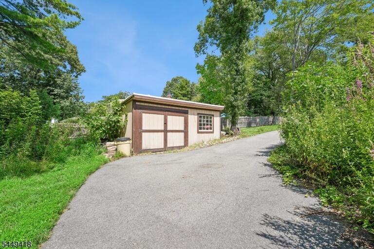 Property listing MLS 4043115 photo 27
