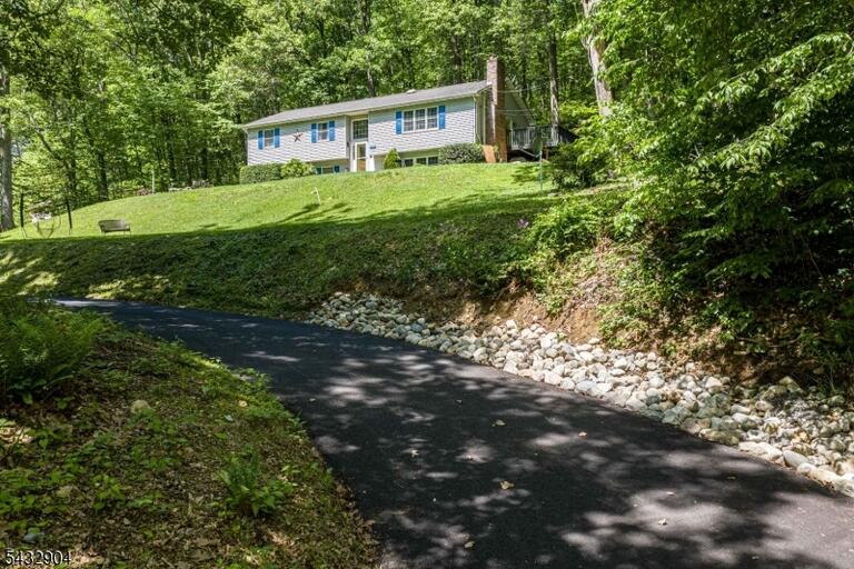Property listing MLS 4043137 photo 5