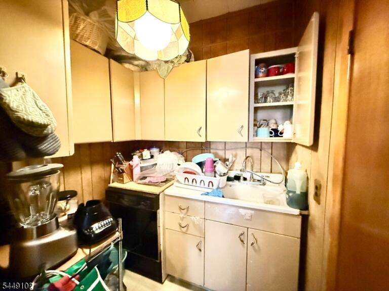 Property listing MLS 4043183 photo 11