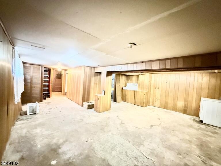 Property listing MLS 4043183 photo 17