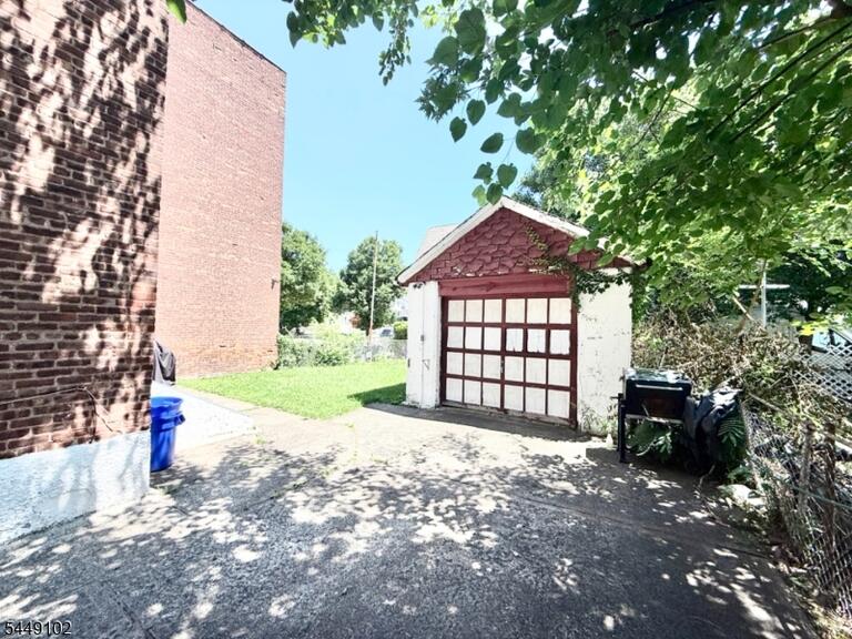 Property listing MLS 4043183 photo 21