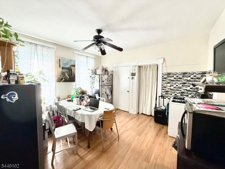 Property listing MLS 4043183 photo 3