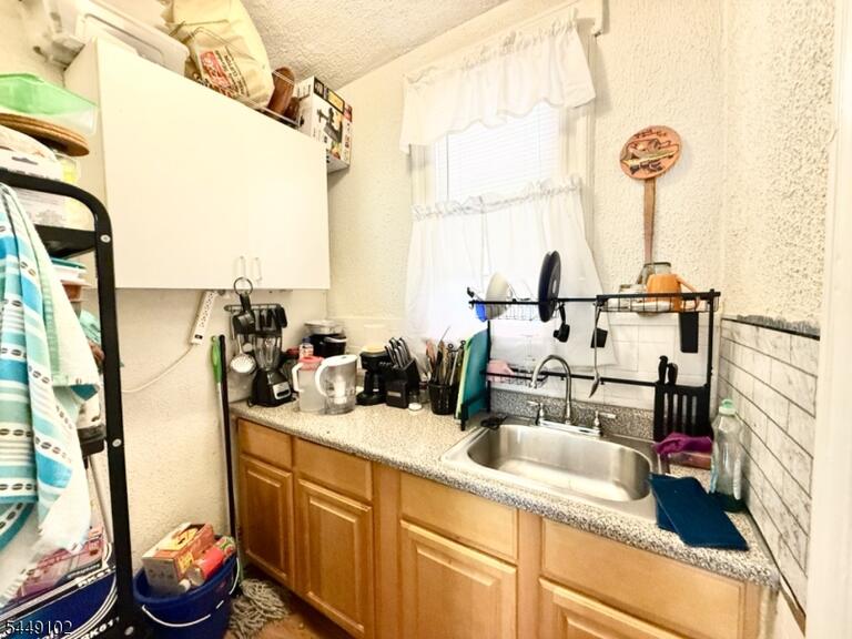 Property listing MLS 4043183 photo 5