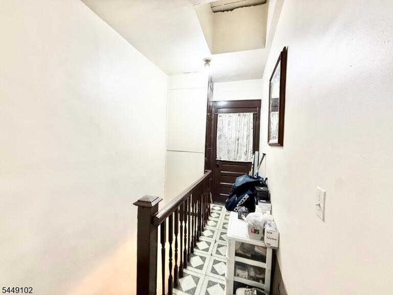 Property listing MLS 4043183 photo 9