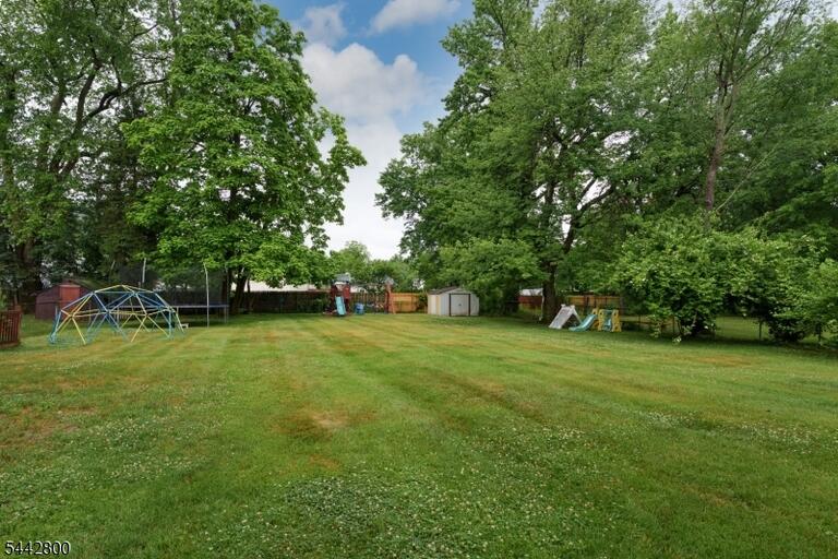 Property listing MLS 4043277 photo 25