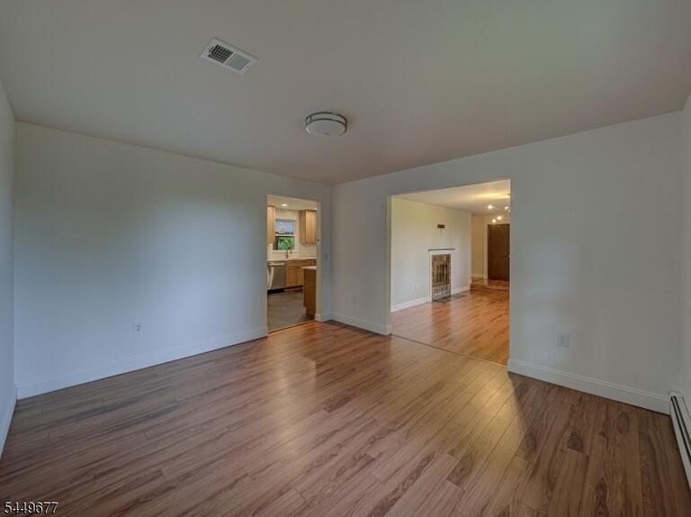 Property listing MLS 4043282 photo 10
