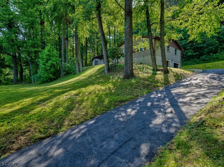 Property listing MLS 4043282 photo 28
