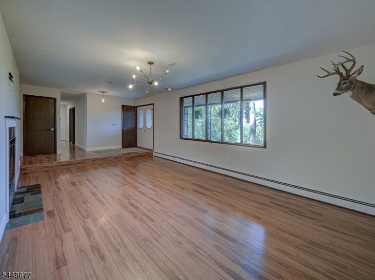 Property listing MLS 4043282 photo 9