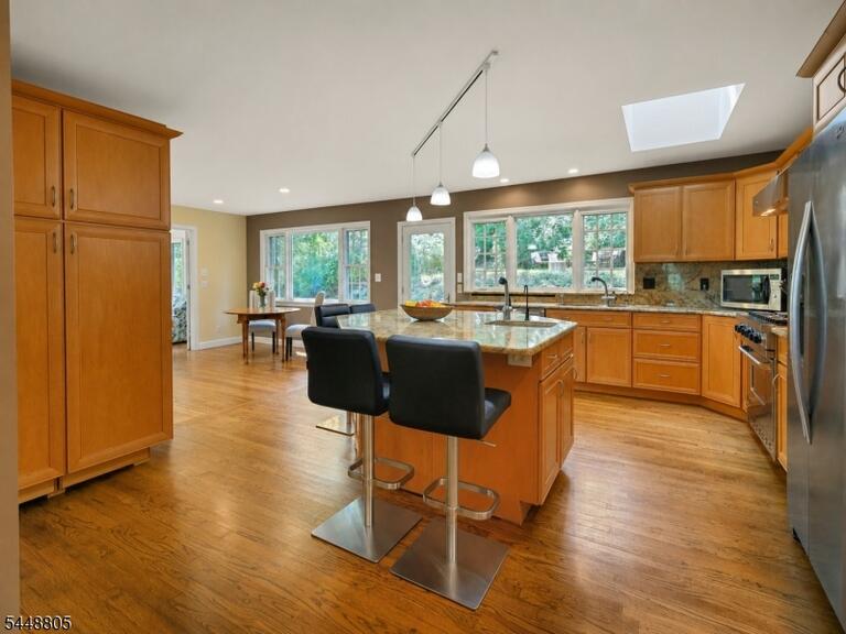 Property listing MLS 4043390 photo 17