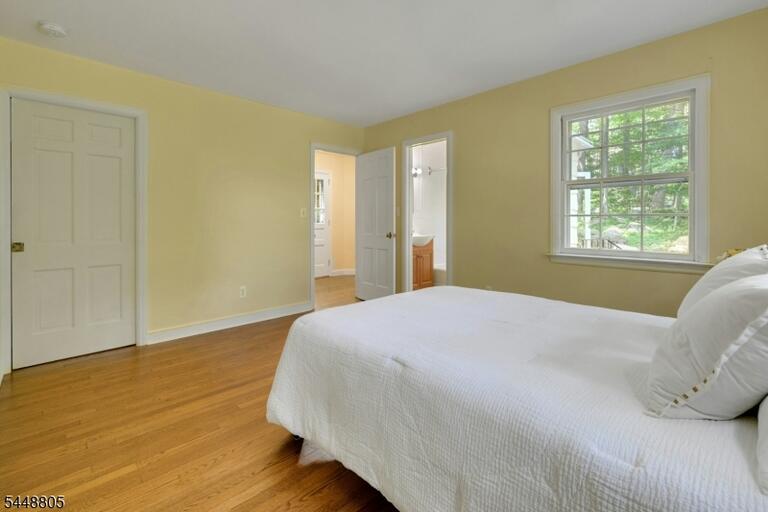 Property listing MLS 4043390 photo 27