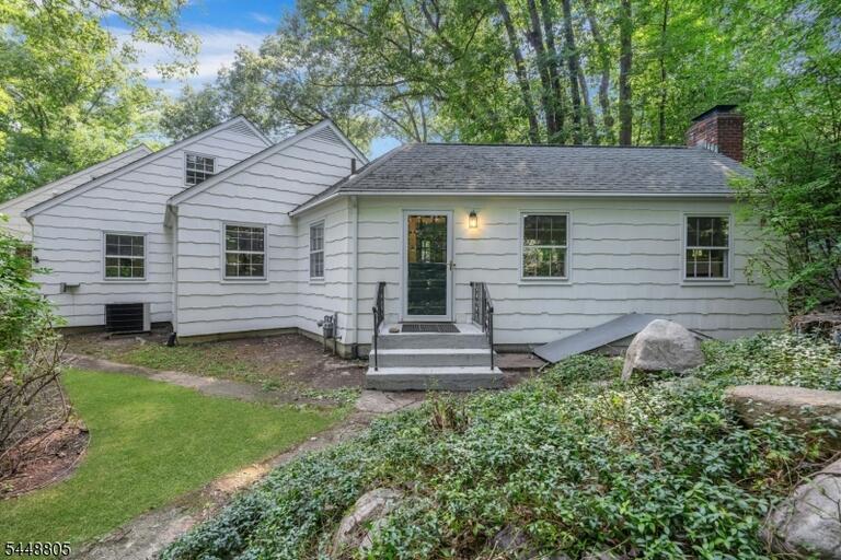 Property listing MLS 4043390 photo 39