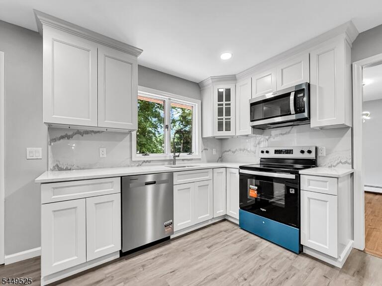 Property listing MLS 4043417 photo 12