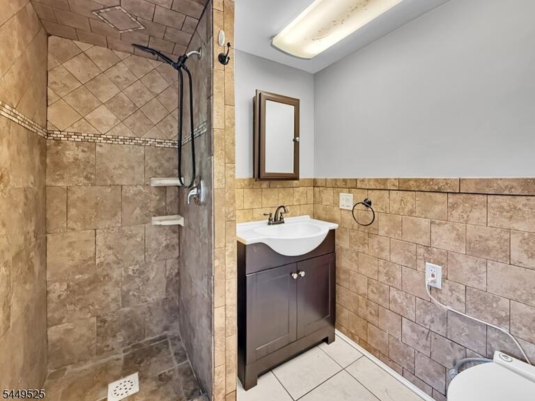 Property listing MLS 4043417 photo 38