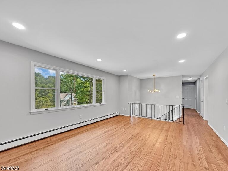 Property listing MLS 4043417 photo 4