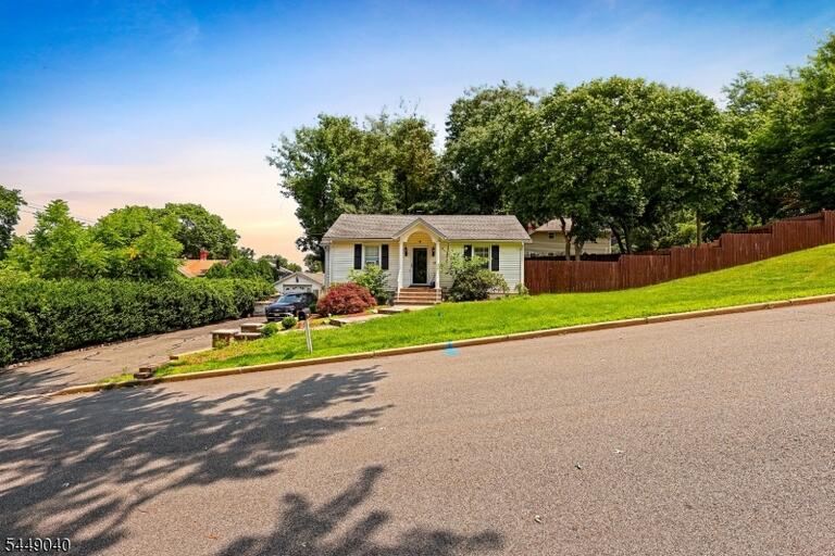 Property listing MLS 4043553 photo 22