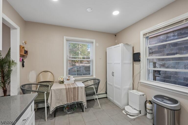 Property listing MLS 4043571 photo 18