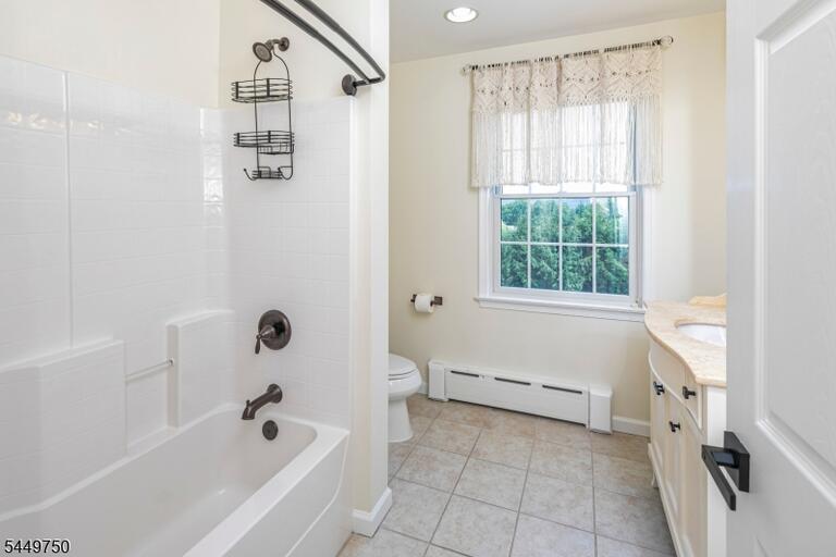 Property listing MLS 4043595 photo 28