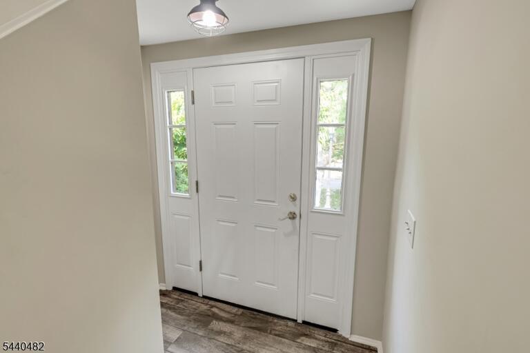 Property listing MLS 4043784 photo 5