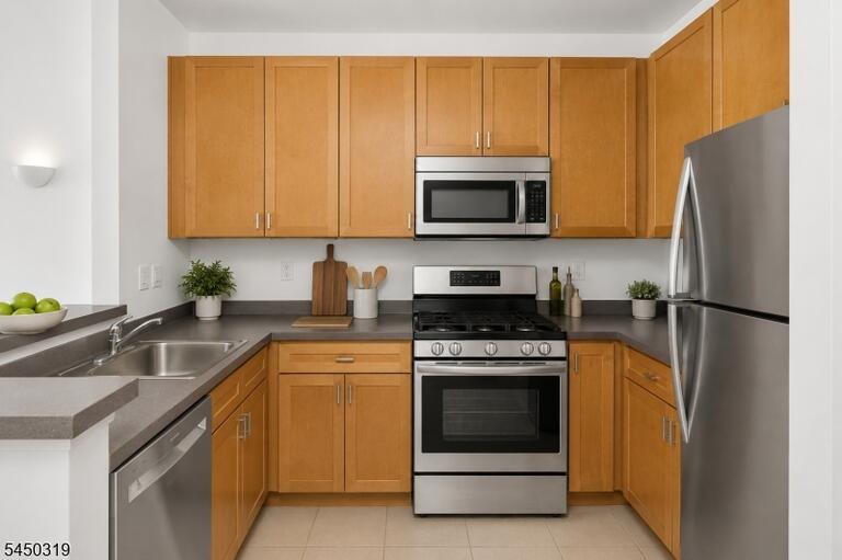 Property listing MLS 4043811 photo 15