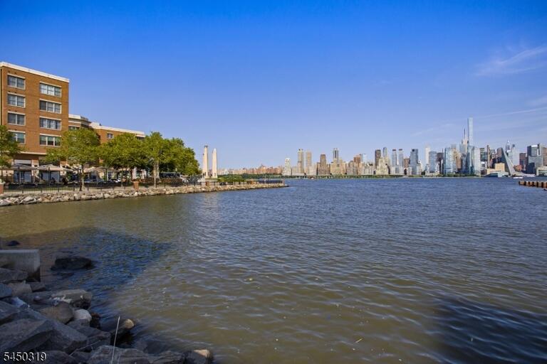 Property listing MLS 4043811 photo 34