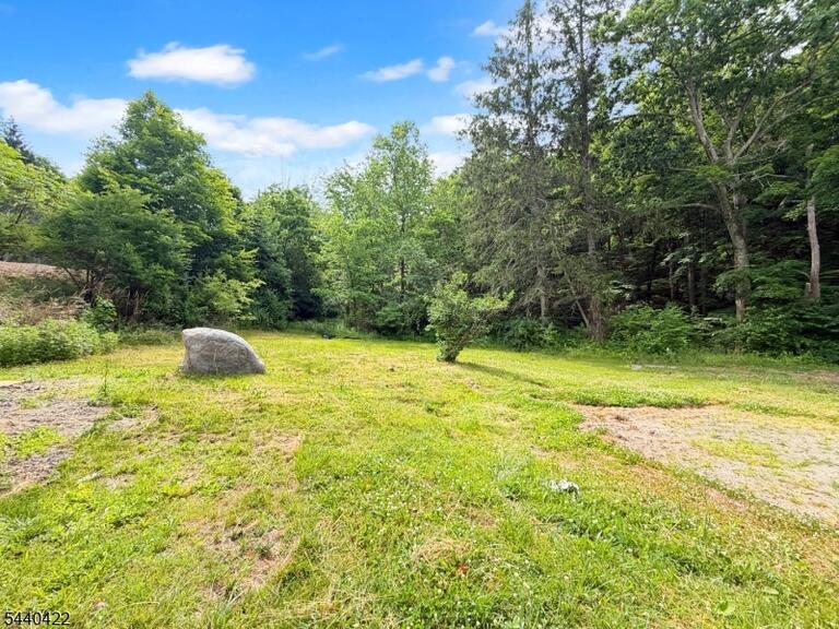 Property listing MLS 4043846 photo 17