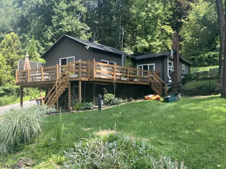 Property listing MLS 4043865 photo 1