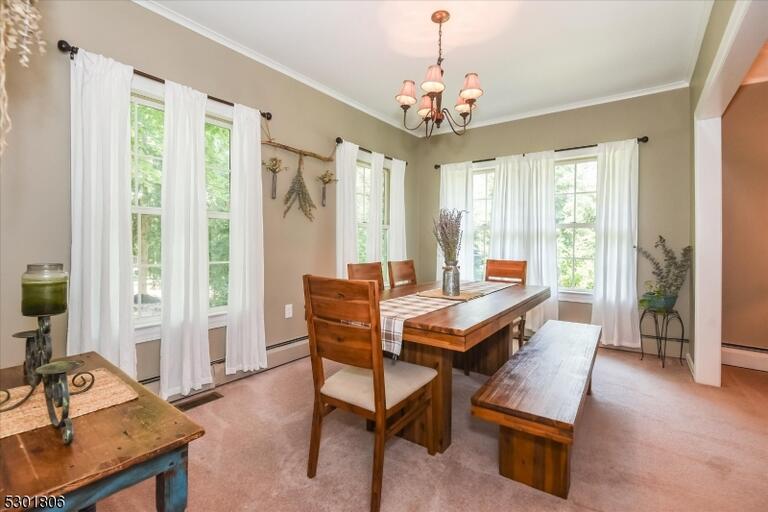 Property listing MLS 4044180 photo 9