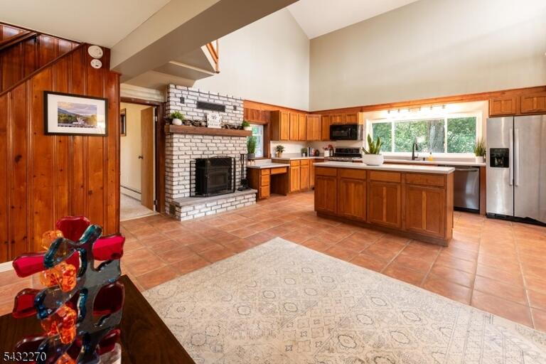 Property listing MLS 4044187 photo 9