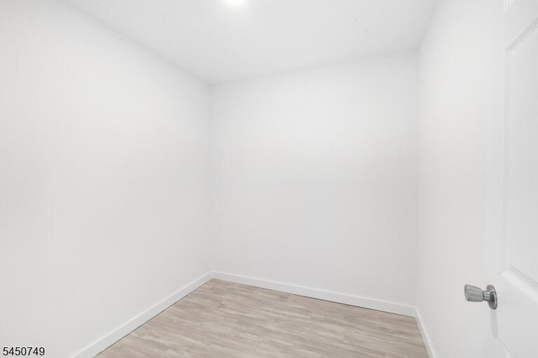 Property listing MLS 4044195 photo 11