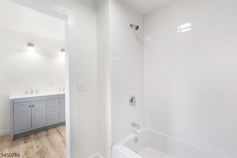 Property listing MLS 4044195 photo 15
