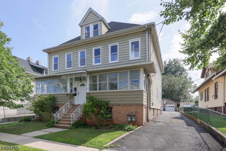 Property listing MLS 4044215 photo 1