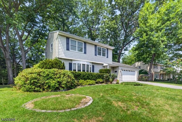 Property listing MLS 4044401 photo 4