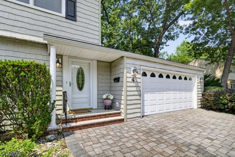 Property listing MLS 4044401 photo 5
