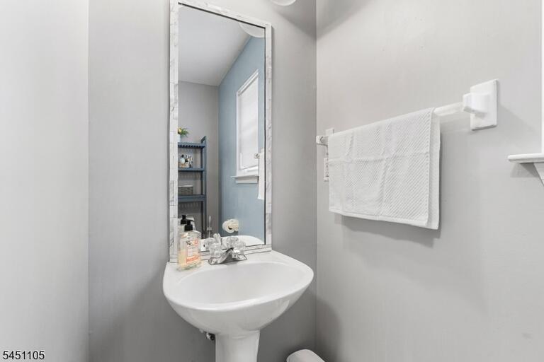 Property listing MLS 4044588 photo 13