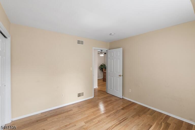 Property listing MLS 4044588 photo 19