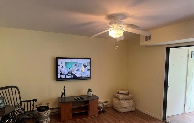Property listing MLS 4044708 photo 5