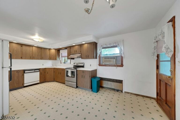 Property listing MLS 4044844 photo 15