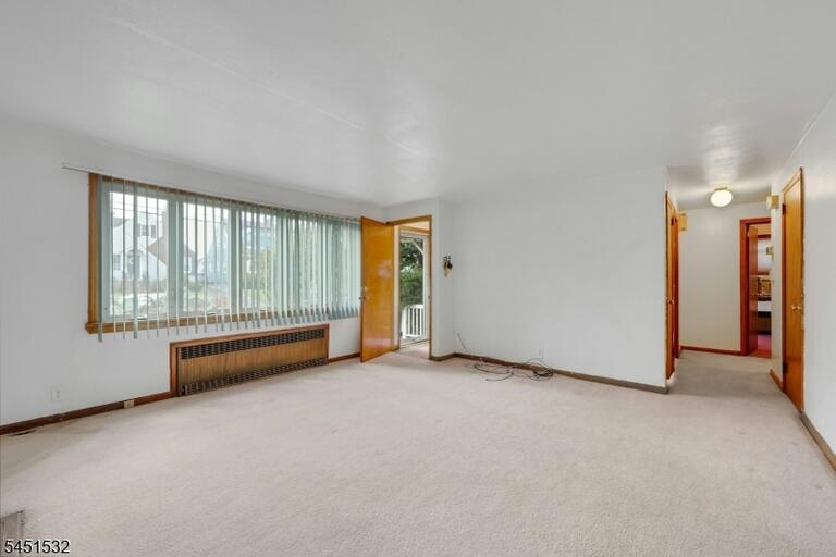 Property listing MLS 4044844 photo 6