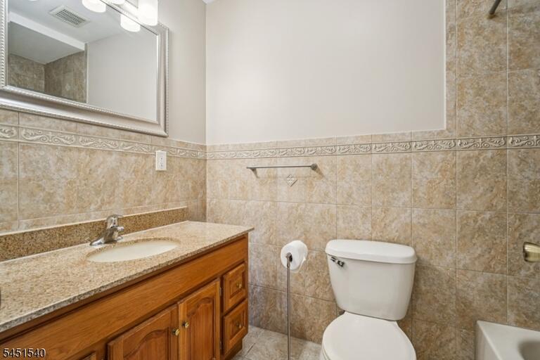 Property listing MLS 4044853 photo 11