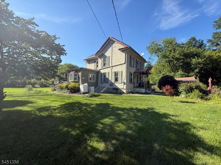 Property listing MLS 4044862 photo 2